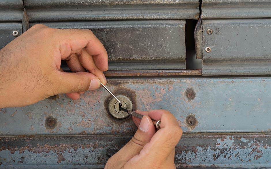 changer le cylindre d'une serrure Villepreux