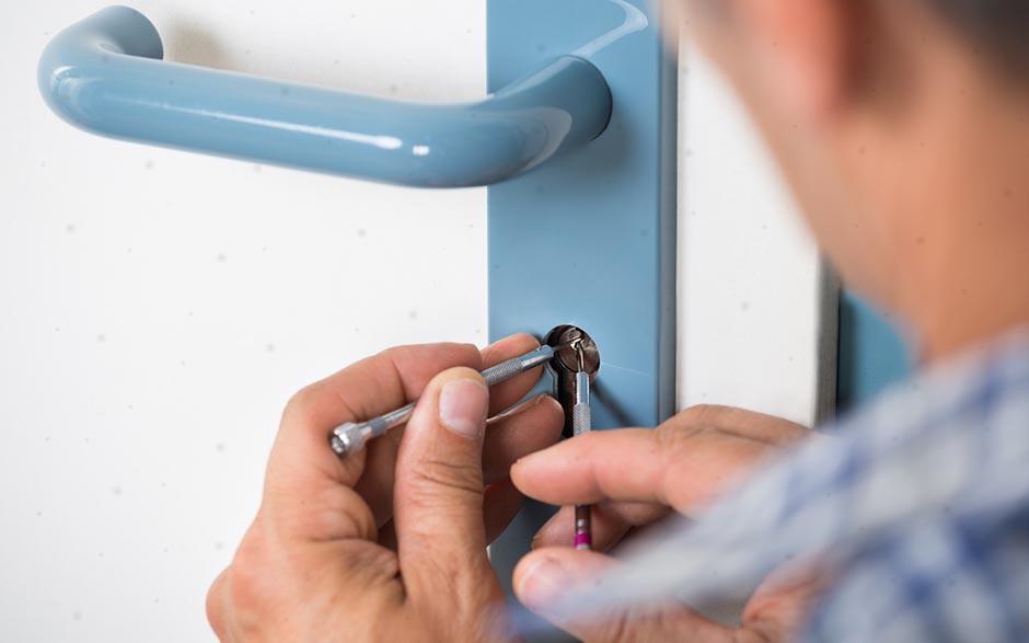 comment changer un cylindre de porte Allauch